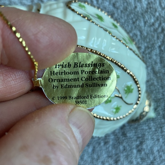 Irish Blessing Christmas Ornament BRADFORD 1999 by Edmund Sullivan Porcelain - Picture 4 of 7